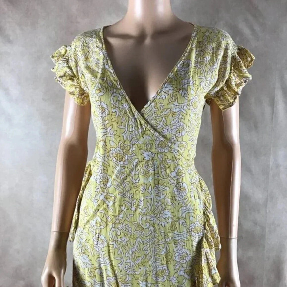 BILLABONG Yellow Floral Ruffled Wrap Dress SMALL - Picture 4 of 10